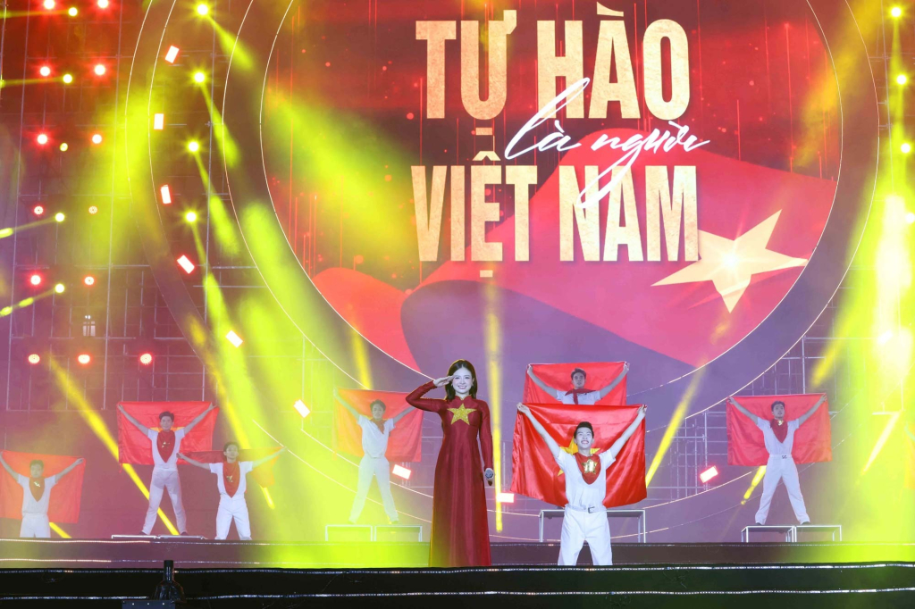 Bùng nổ với các “concert quốc gia”