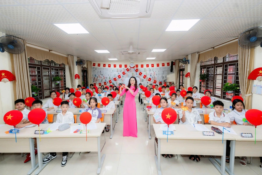 Bộ Ch&iacute;nh trị ban h&agrave;nh Nghị quyết về đột ph&aacute; ph&aacute;t triển gi&aacute;o dục v&agrave; đ&agrave;o tạo