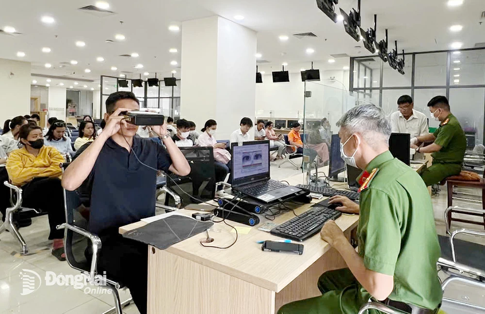Ảnh với chú thích