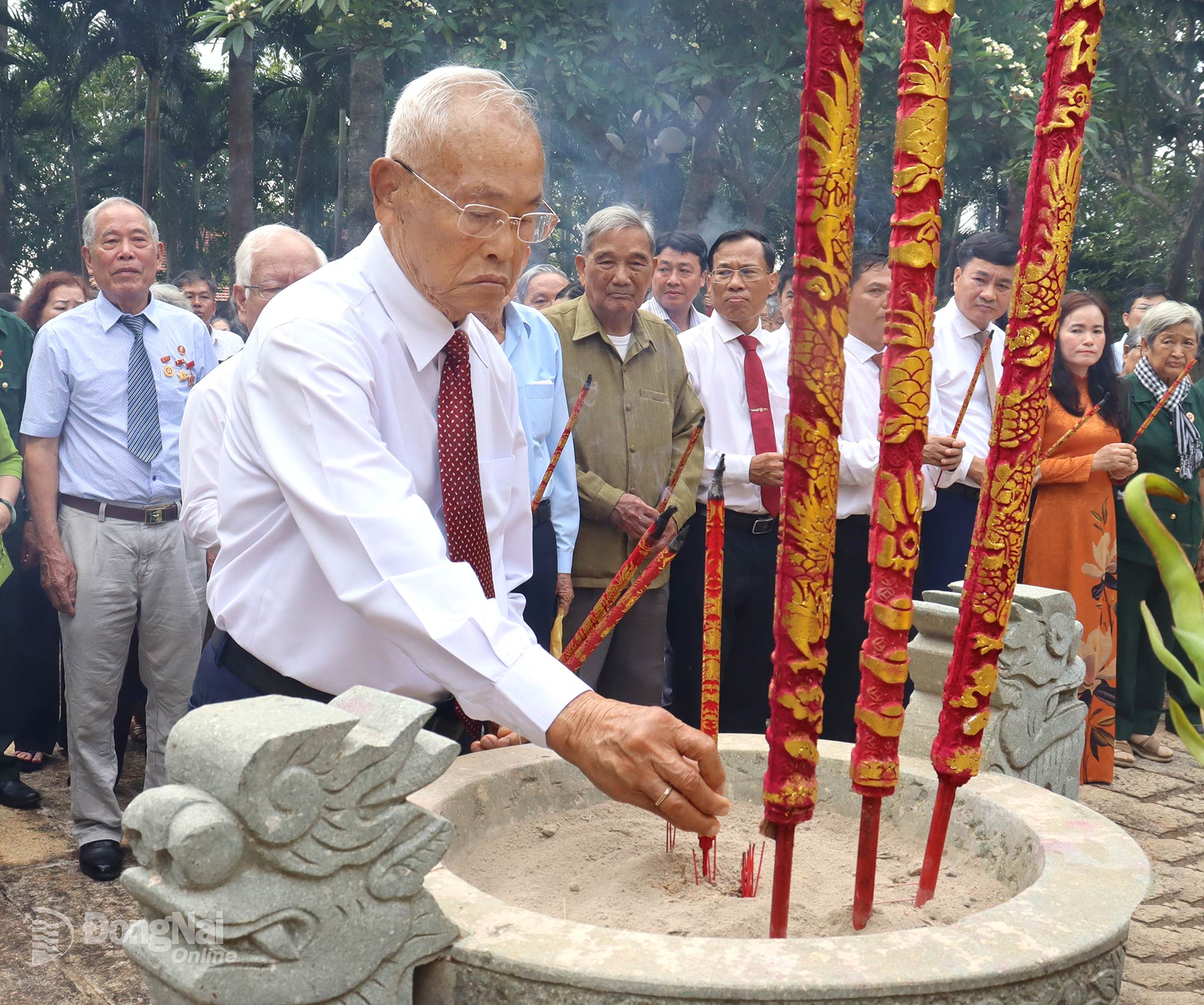Ảnh với chú thích