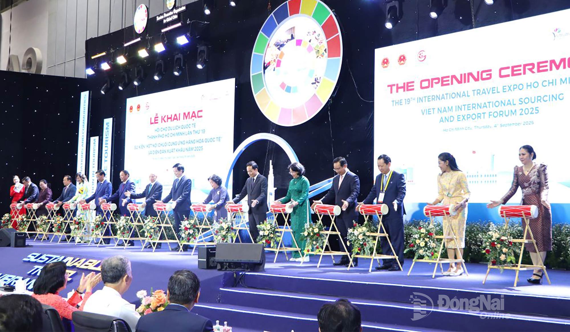 Nghi thức khai mạc Hội chợ Du lịch quốc tế Thành phố Hồ Chí Minh năm 2025. Ảnh: Ngọc Liên