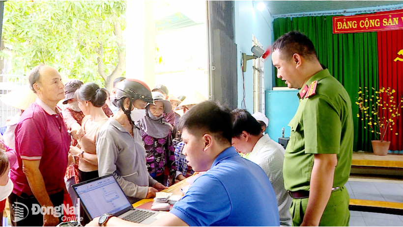 Món quà nhỏ - nghĩa tình lớn
