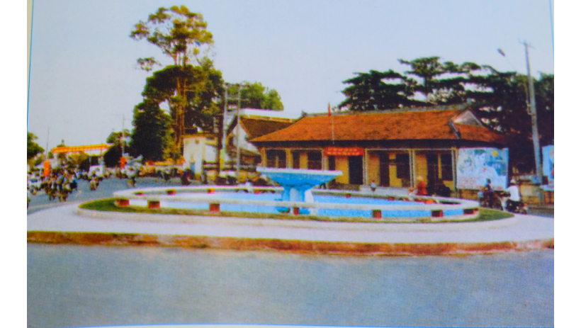 Quảng trường Sông Phố, những bước chân và dòng lịch sử